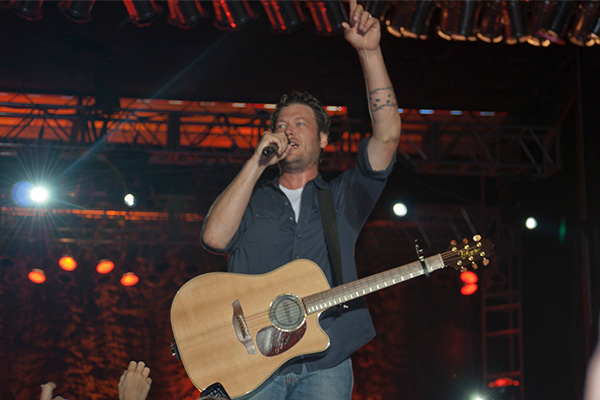 Blake Shelton Image