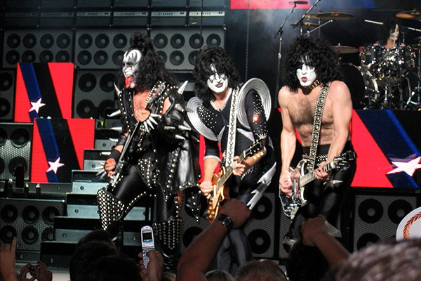 KISS Image