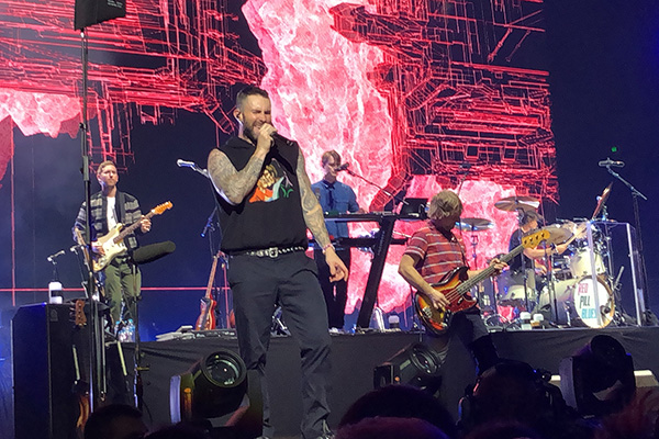 Maroon 5 Image