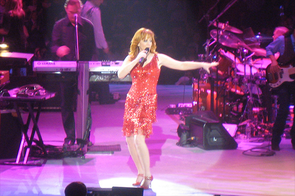 Reba McEntire Image