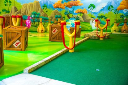 Angry Birds Mini Golf - American Dream (NJ)