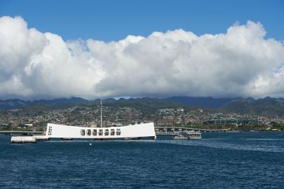 Premium Pearl Harbor Experience: Top of the Tower, USS Missouri & Arizona with Lunch