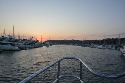 Dana Wharf - Orange County Evening Wine Cruise