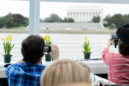 Washington DC Premier Lunch Cruise