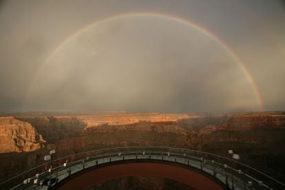 Grand Canyon West Rim and Hoover Dam Photo Stop + Optional Skywalk