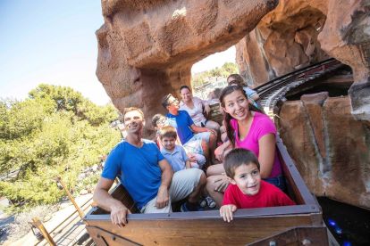 Knott's Berry Farm - One Day Tickets