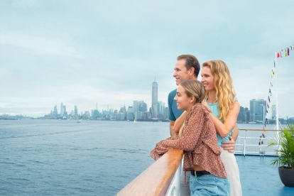 New York Bateaux Premier Brunch Cruise