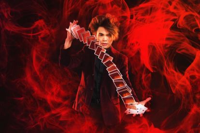 Shin Lim			
