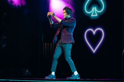 Shin Lim			