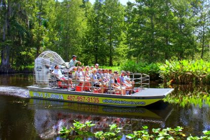 Gray Line Orlando: Wild Florida Airboat Tours with Roundtrip Transportation